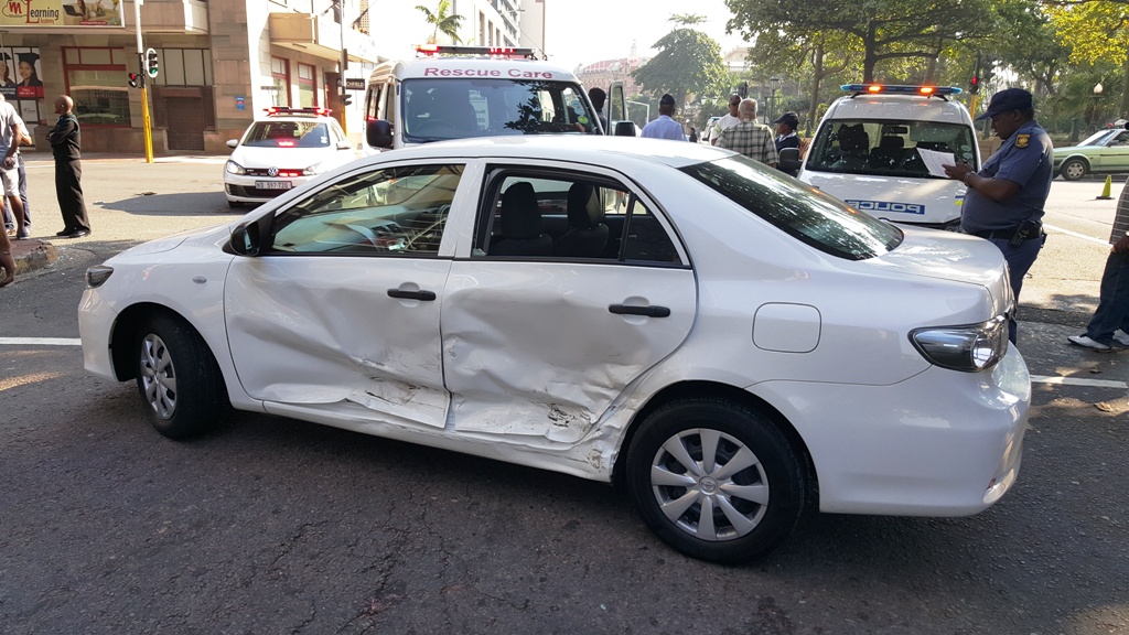 Three injured in collision at intersection in Durban