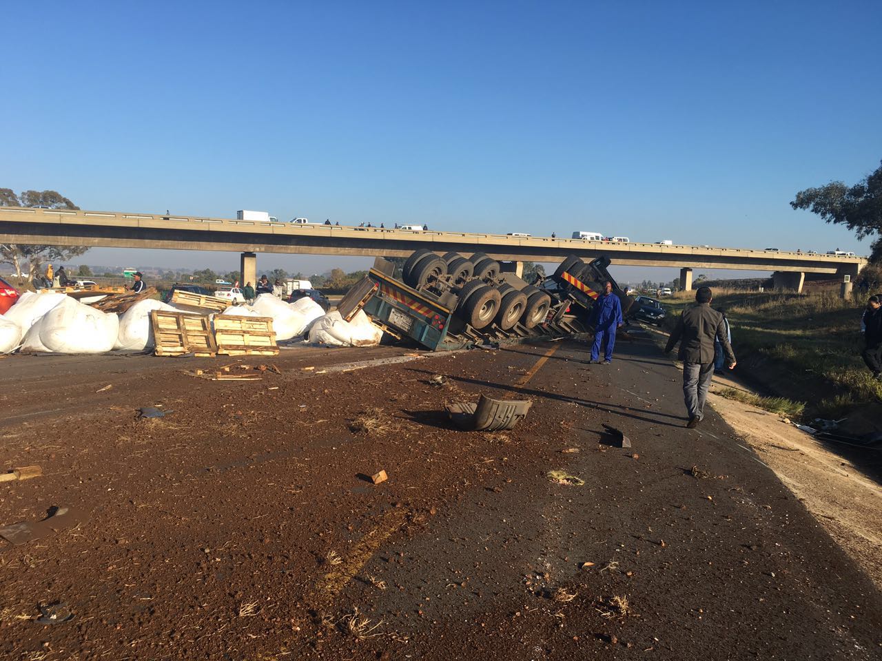 Multiple vehicle collision leaves two injured, Lenasia