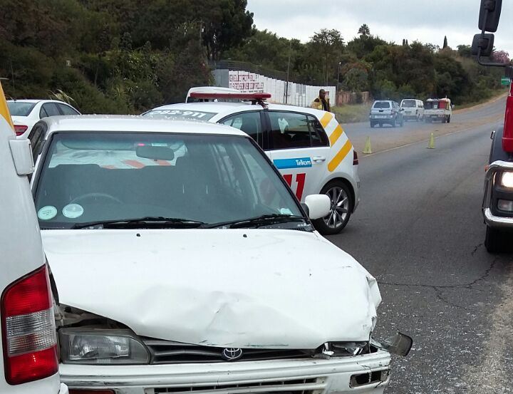 Three injured in collision at intersection on Atterbury road and corner Eros road , Pretoria