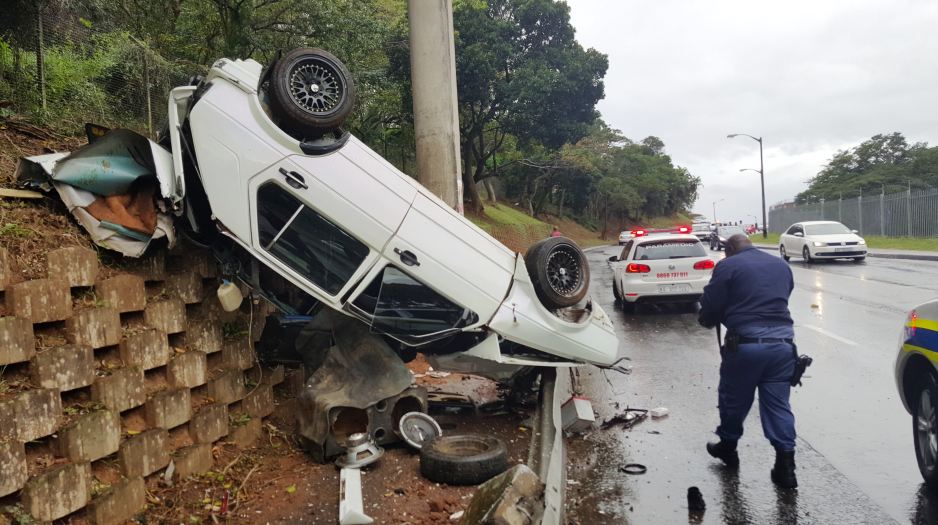 Driver critically injured in crash in Umbilo