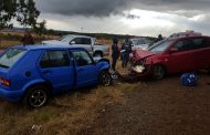 Six women injured in head on collision about 15km from Potchefstroom