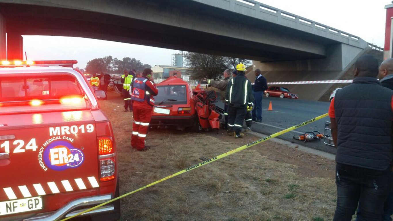 Man killed after losing control of vehicle, crashing into bridge pillar