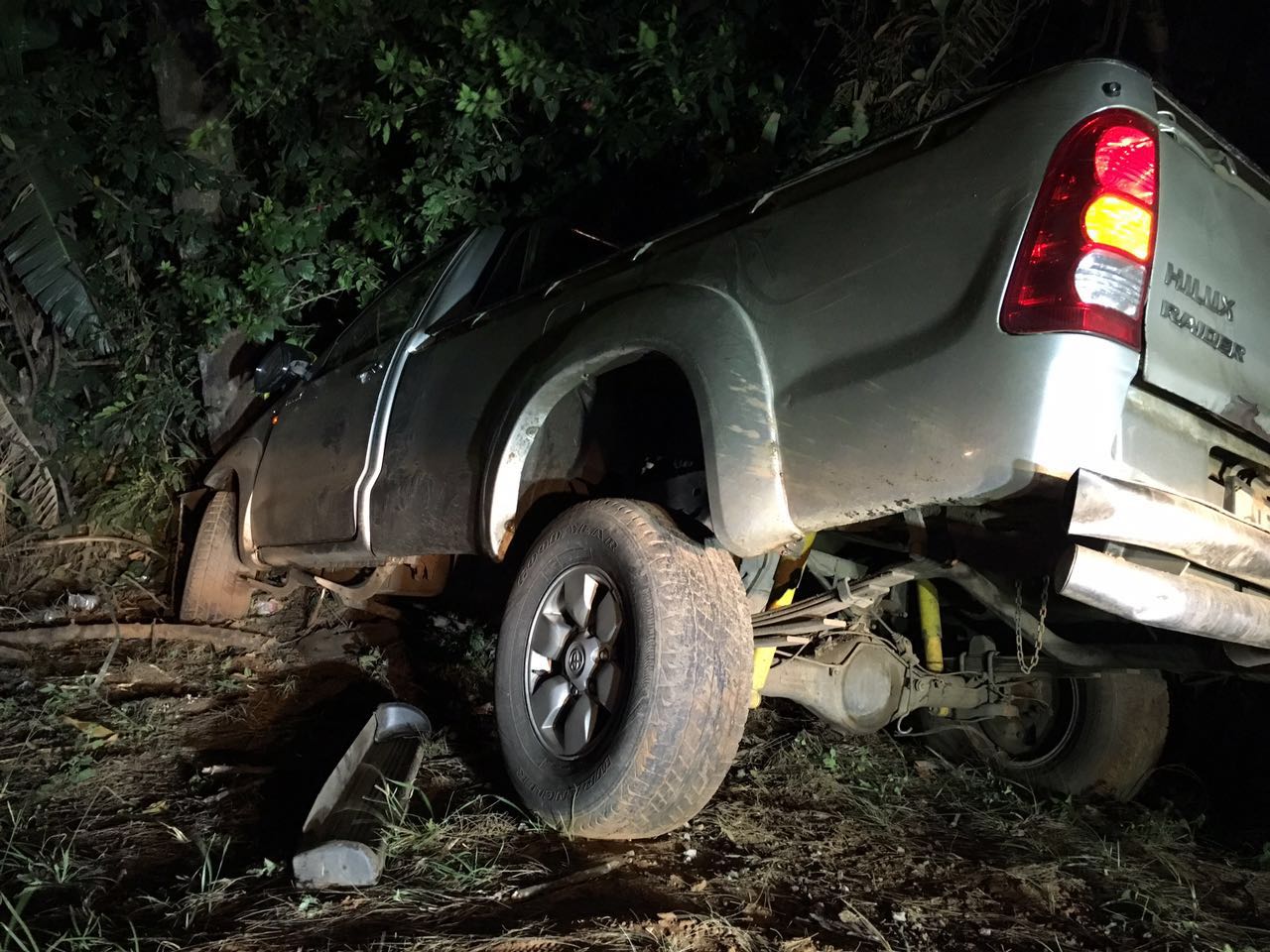 One killed, another injured in crash into a tree on R102 between Ballito and Tongaat