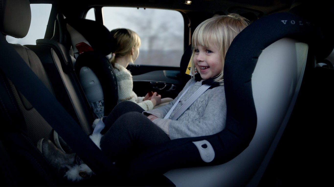 190595_volvo_cars_new_generation_child_seats_1800x1800