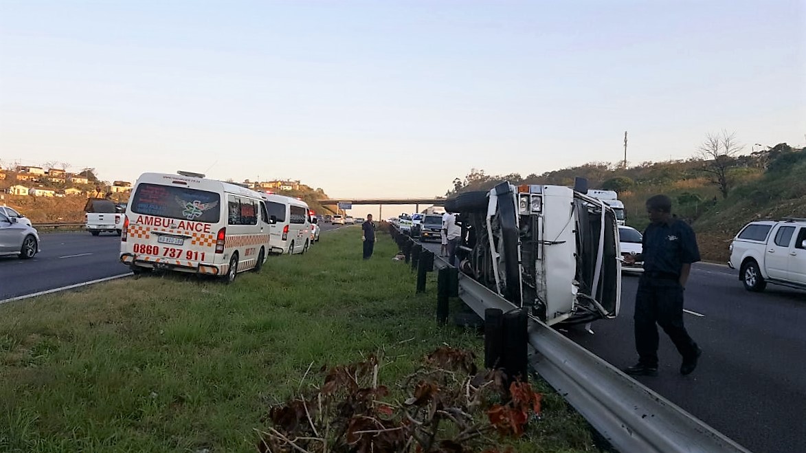 One killed in taxi crash on N2 North bound before Spaghetti junction
