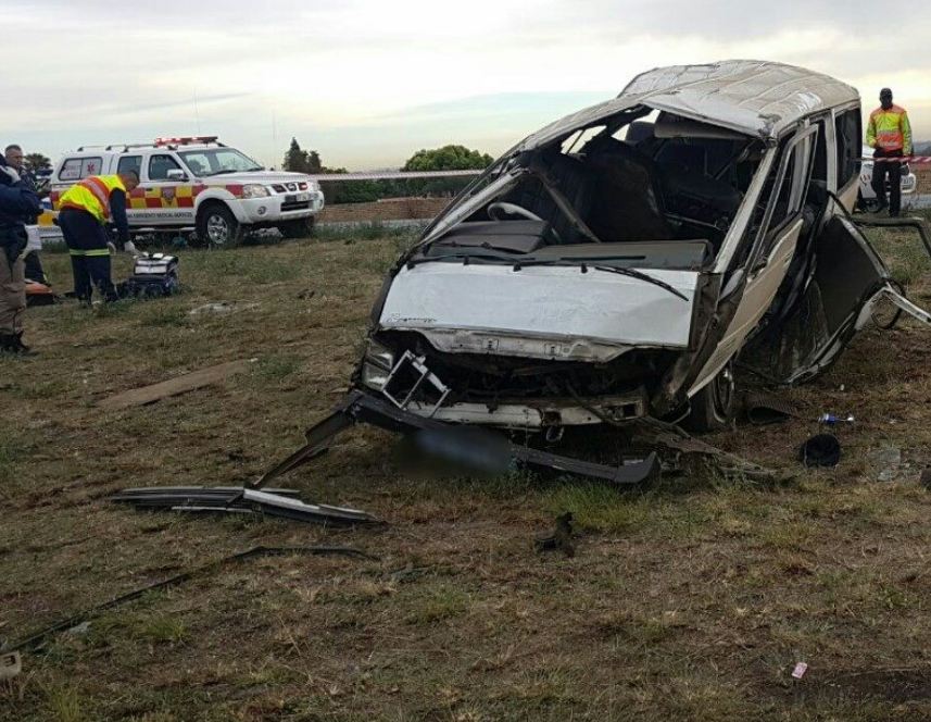 Taxi rolls on the R59 South before Swartkoppies Road, South of Johannesburg.