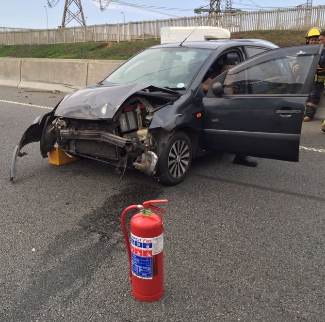 Collision on the N3 North before Van Buuren Road, Bedfordview.