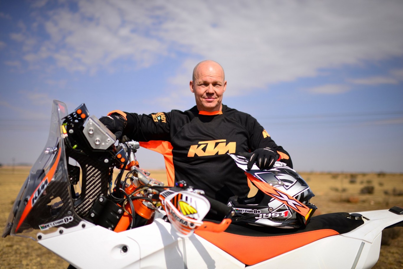 From Para to Dakar – The Joey Evans story