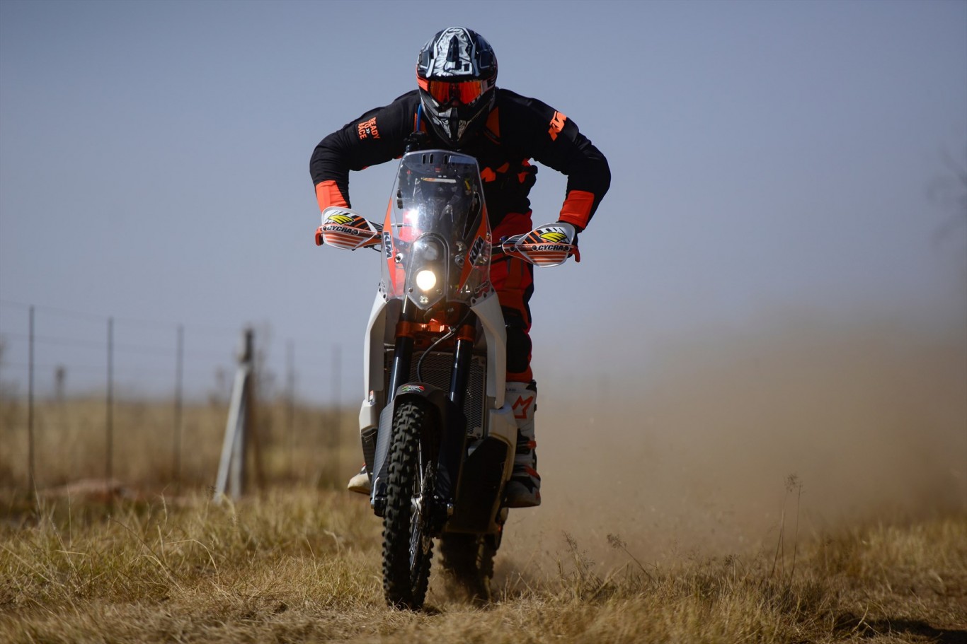 joey-evans-para-to-dakar-by-zoon-cronje-14147_1800x1800