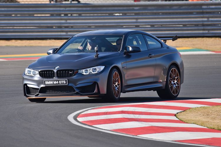 p90231462_highres_the-bmw-m4-gts-makes_880x500