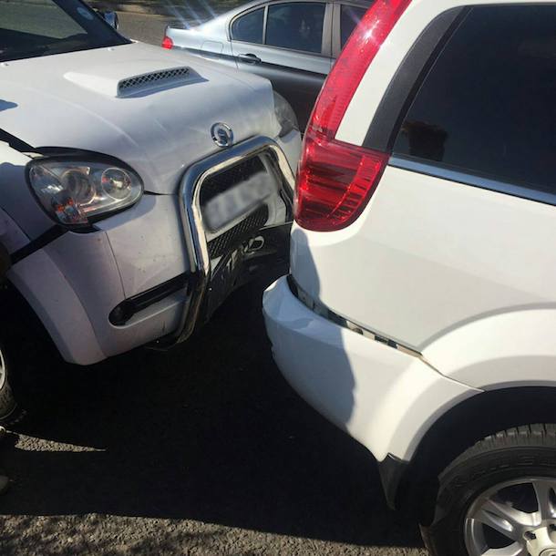 Pregnant woman injured after bakkie rear-ended SUV, Heidelberg Road JHB