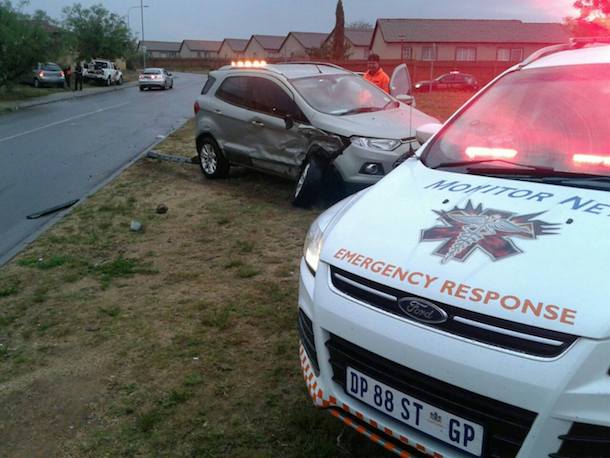 Head-on collision after car loses control in wet weather, Rooihuiskraal North