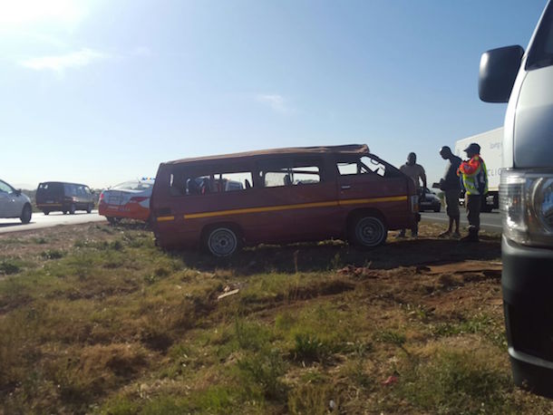 15 injured after taxi rolled on N12, Lenasia