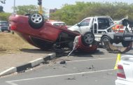 4 people injured after 2 cars collide in Rosettenville, Johannesburg