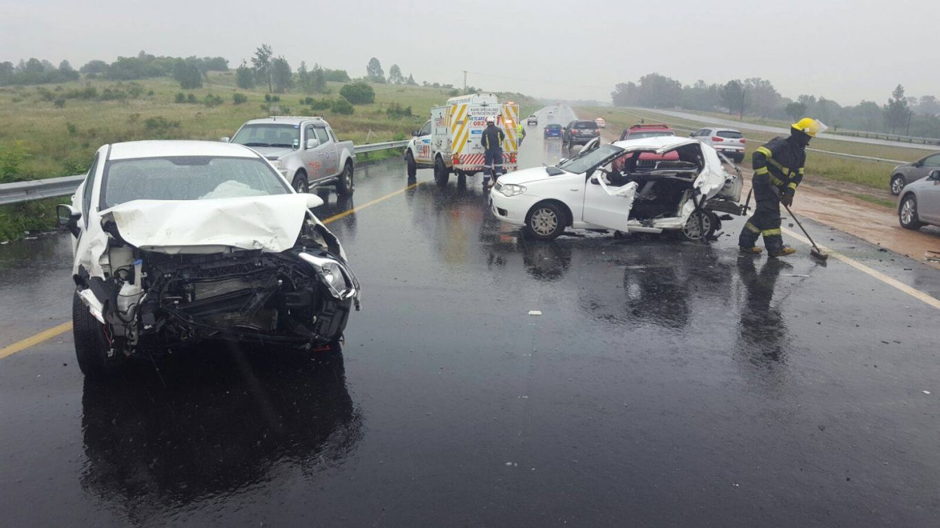 Collision on the N14 close to the Malibongwe Drive exit, Nooitgedacht.