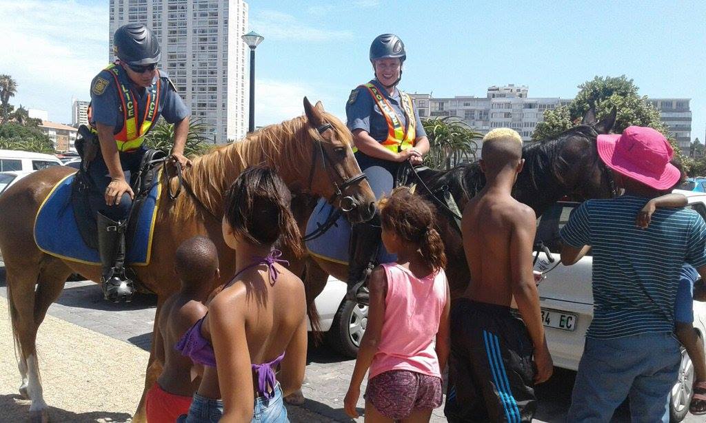 SAPS mounted unit making friends on patrol