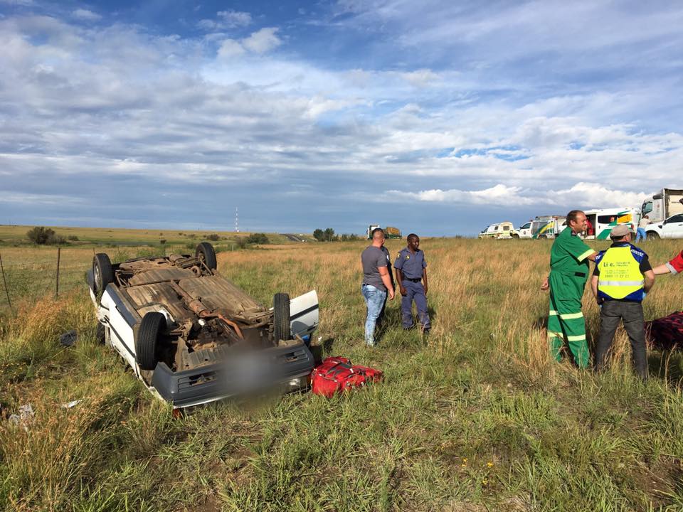 Female killed, 3 Injured in rollover approximately 50km north of Bloemfontein