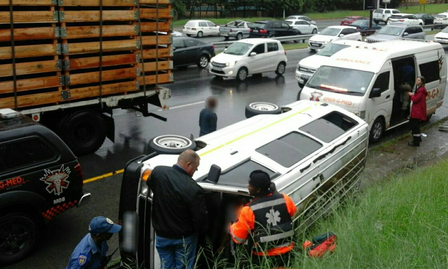 Taxi rollover on the M1 North by the 1st Avenue on-ramp, Houghton