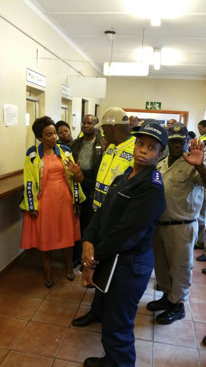 Police in Mpumalanga assist with smooth flow of traffic