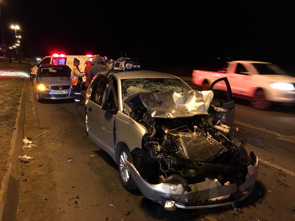 Two injured in collision on Nelson Mandela Drive, Bloemfontein