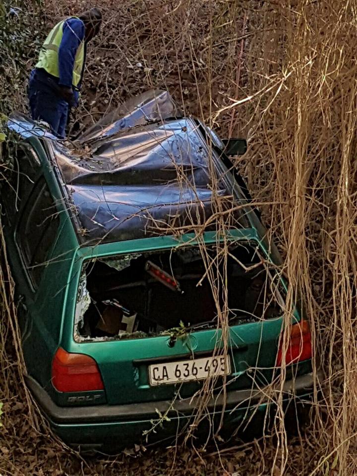 Vehicle crashed into ravine on Red Hill road, Simonstown