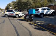 Bloemfontein: 63 year old man sustains severe leg  injuries in bike crash.