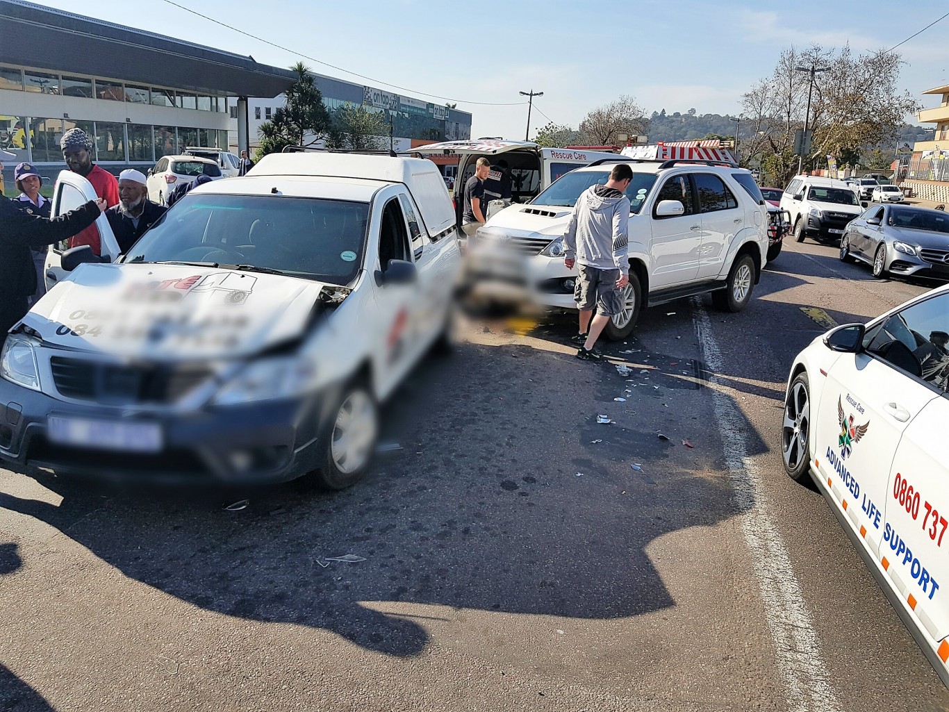 1 injured in crash on Old Main Road and Mason Road in Pinetown