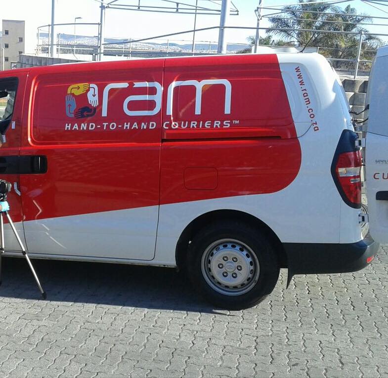 Uitenhage police search for robbers of delivery vehicle