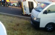 Fatal minibus taxi rollover on the R71 next to Orange Groove in Capricorn District, Limpopo