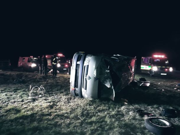 Wonderfontein taxi rolls leaving eleven injured