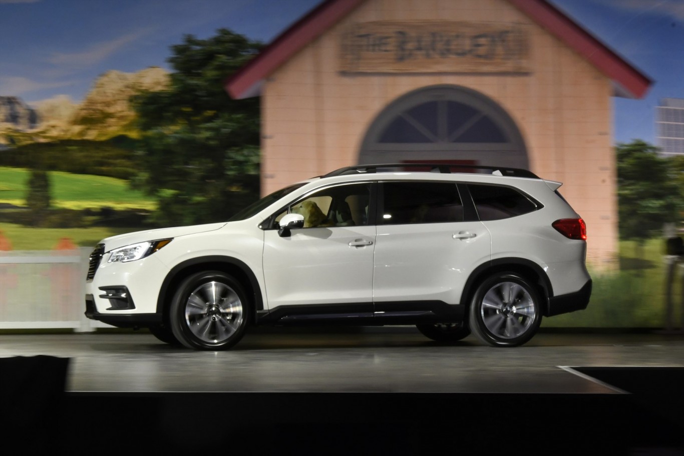 Subaru debuts all-new Ascent 3-Row SUV