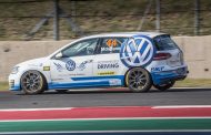 Volkswagen Motorsport turns the table to dominate at Kyalami in Sasol GTC series