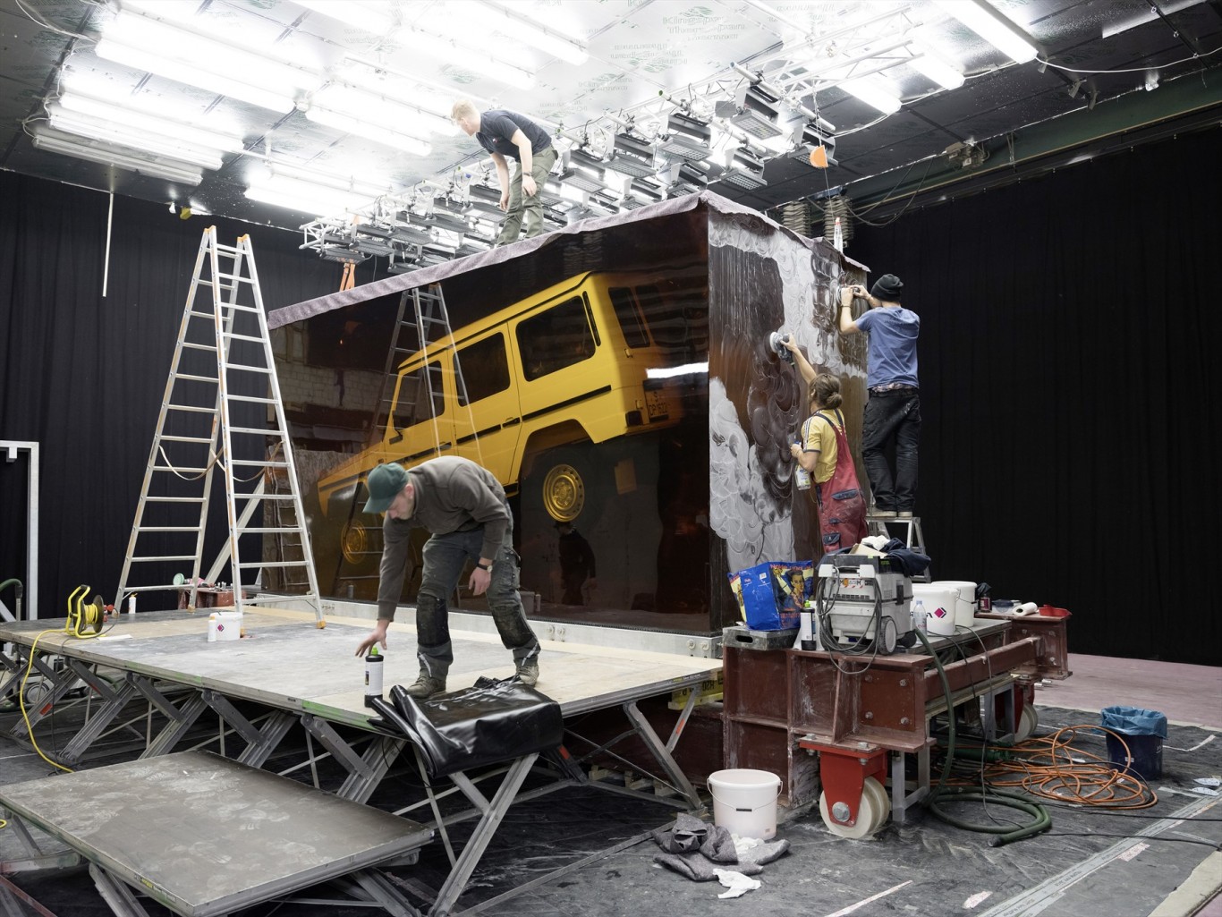 Spectacular installation for the world premiere of the New G-Class