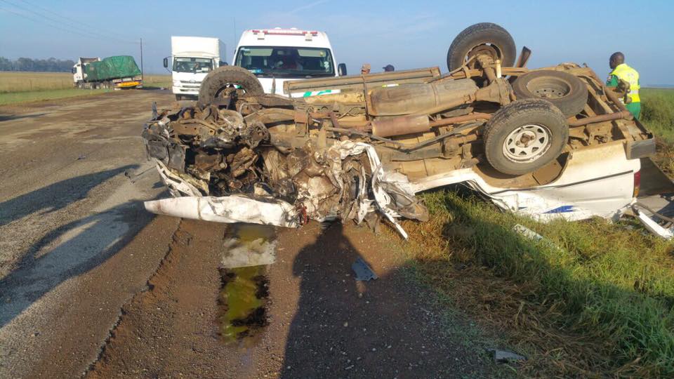 Head-on collision on the road R59 about 20 km from Viljoenskroon to Bothaville.