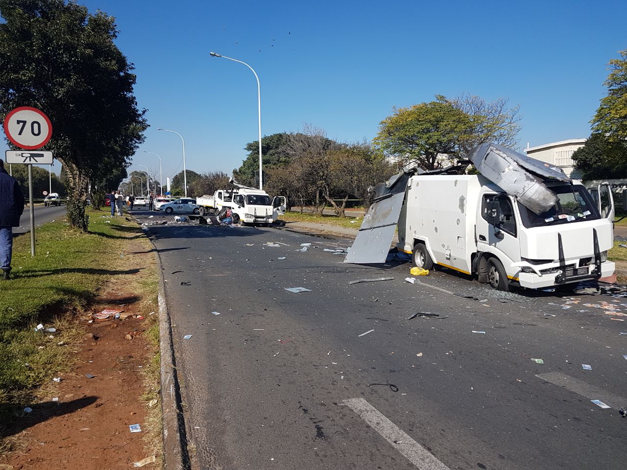 A Cash in transit heist leaves 8 injured on Atlas road in Benoni