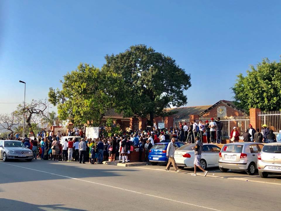 Hundreds Protest Outside Court in Verulam, KZN
