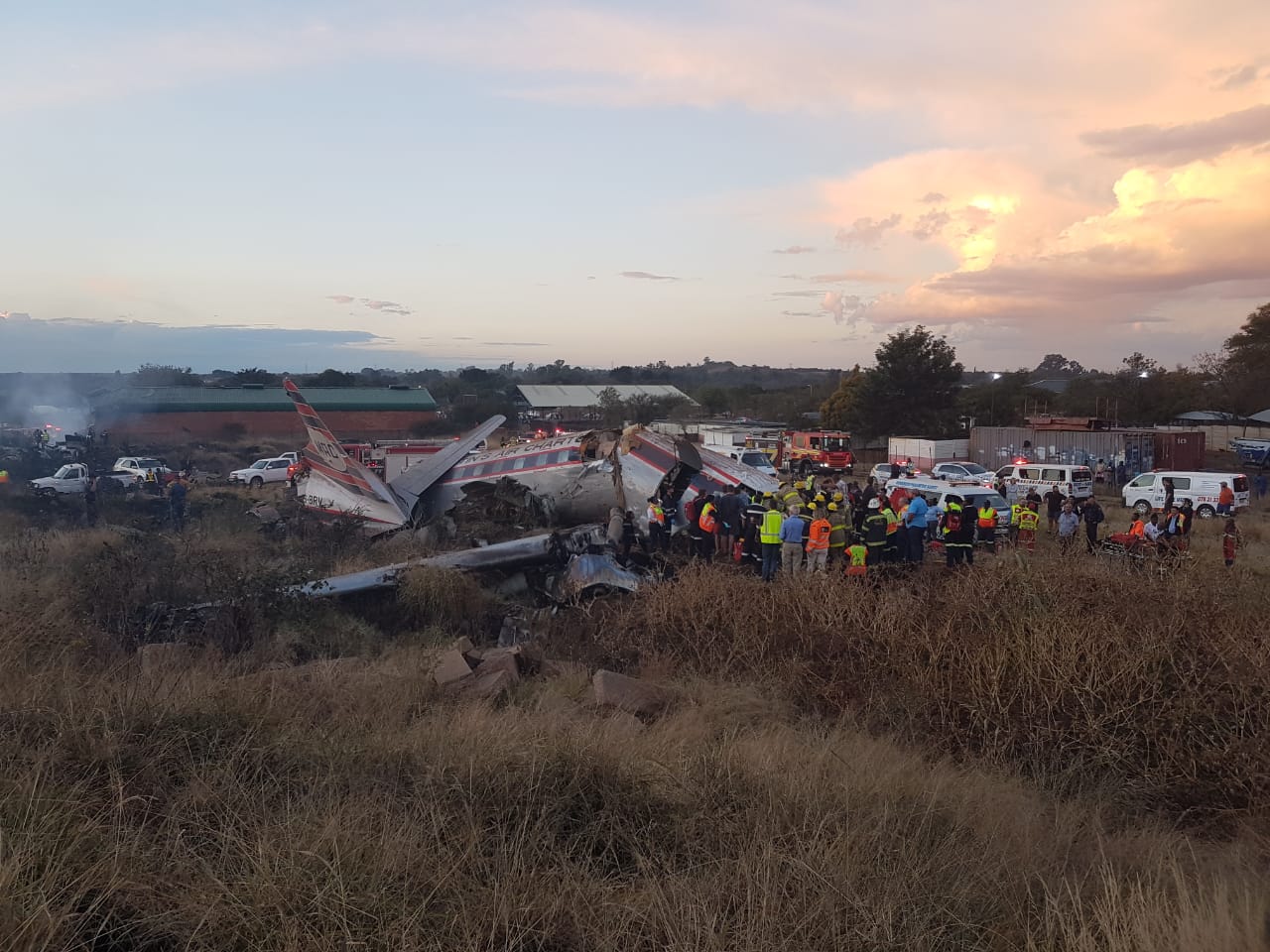 Aircraft crash leaves one dead and 19 others injured near the Wonderboom airport in Pretoria