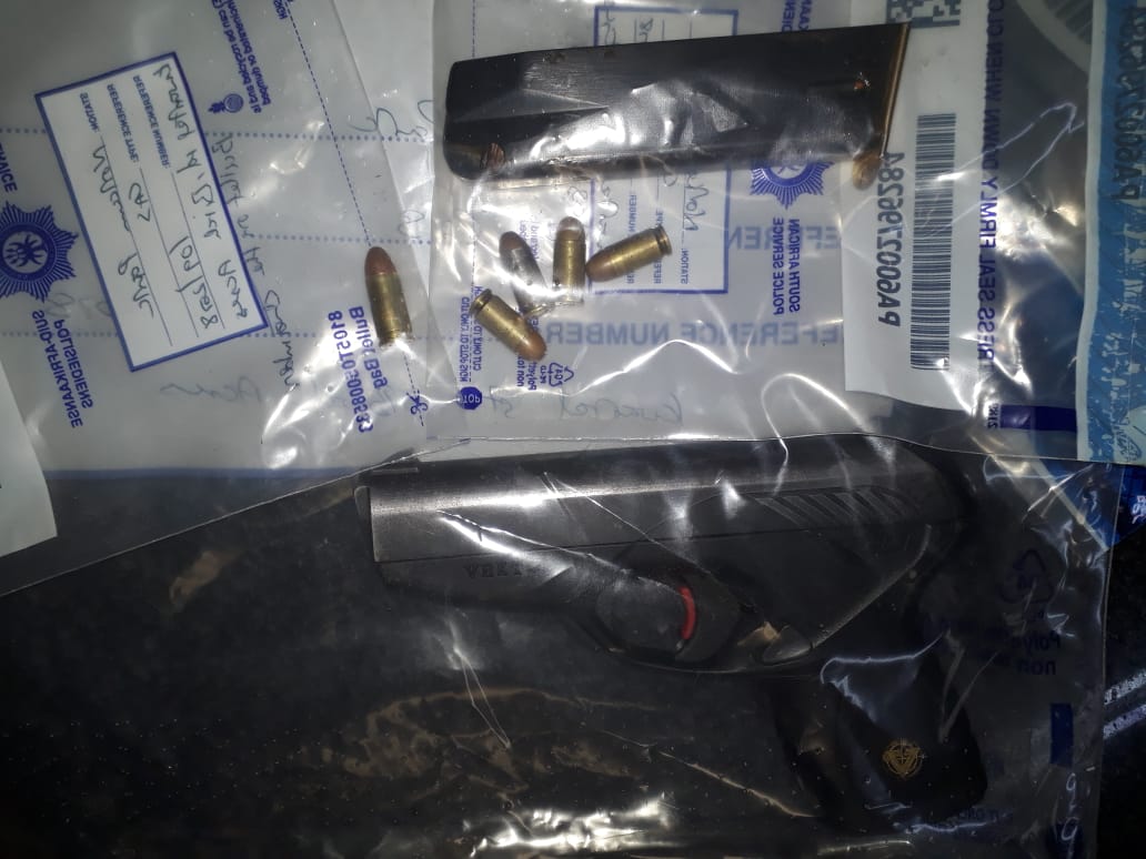 Two arrested for armed robbery and possession of an unlicensed firearm