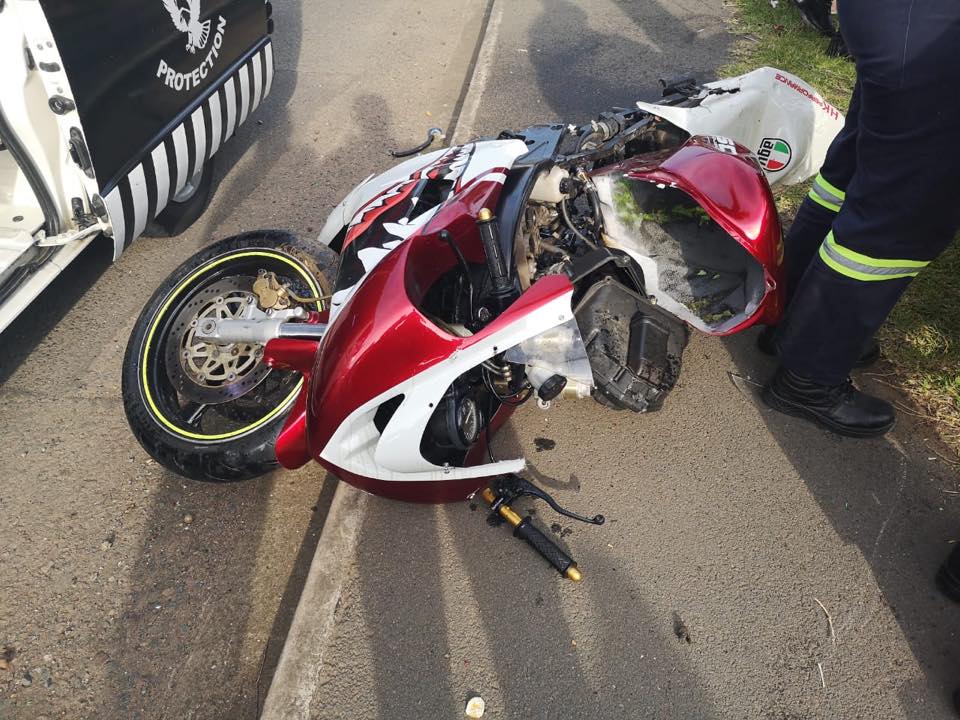 Biker crashes into a tree in Phoenix