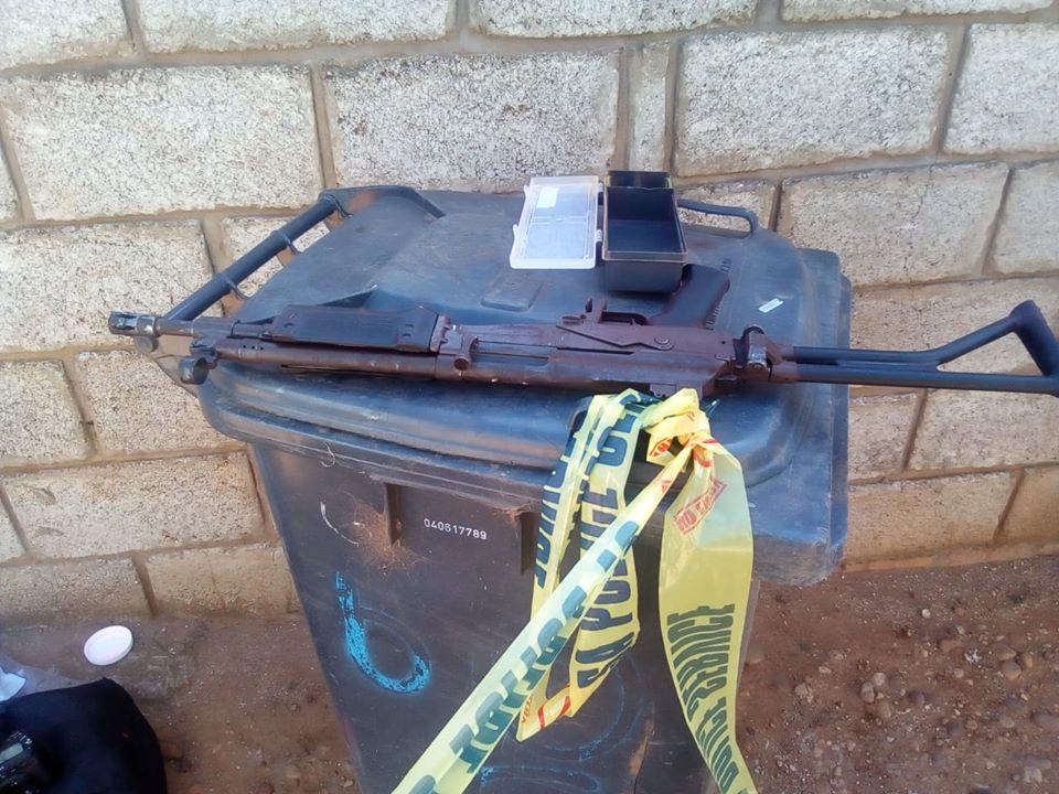 Suspects arrested, firearms, explosives and hijacked vehicle recovered in Motherwell