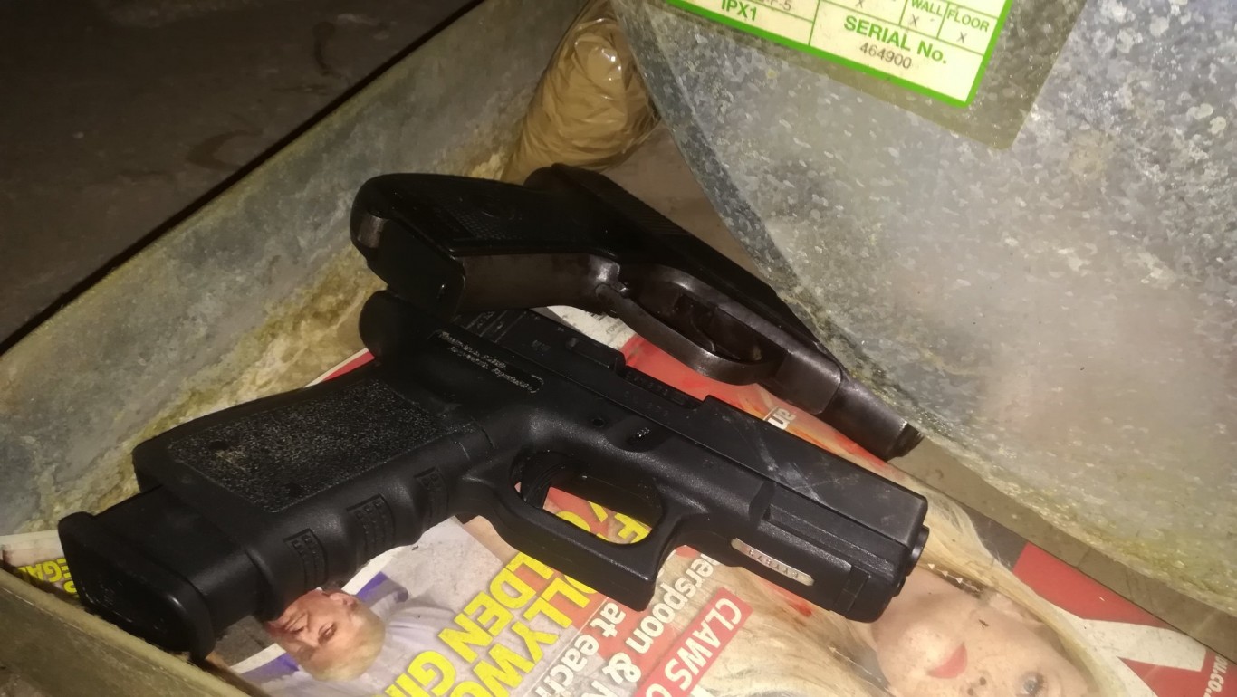 Suspect arrested for the illegal possession of firearms and ammunition