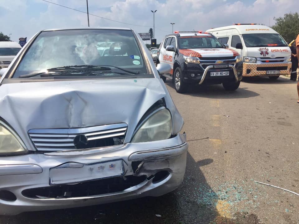 One motorist injured in a collision in Woodmead