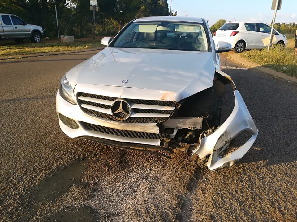 Two vehicle collision leaves two injured in Centurion