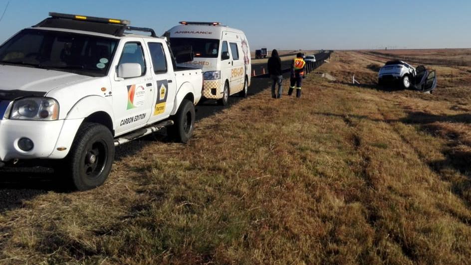 Vehicle crashes into ditch on the N3 South, Heidelberg