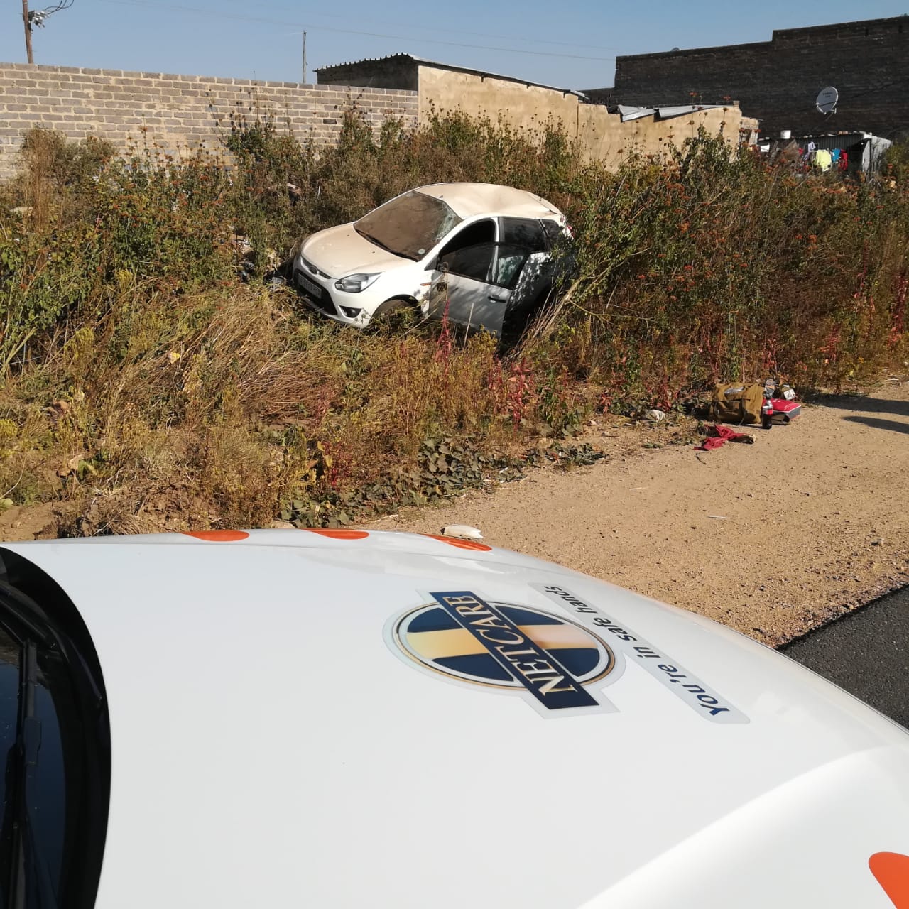 Gauteng: Driver and passenger escape injury on the N14