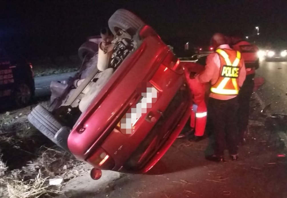 Driver Killed After Vehicle Crashes Into Barrier along the R102, Verulam