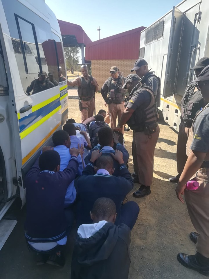 SAPS takes troubled learners on a prison tour to deter them from crime