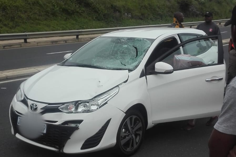 Pedestrian injured in road crash on the N2, Marburg