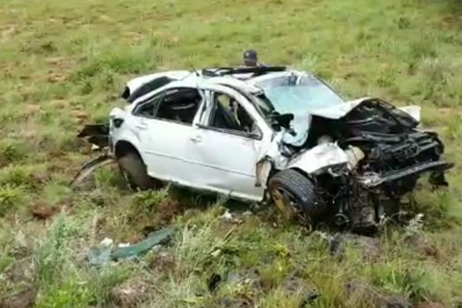 One injured in vehicle rollover on the R33 Kambula road