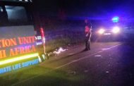 Man killed and left next to road in Riet River